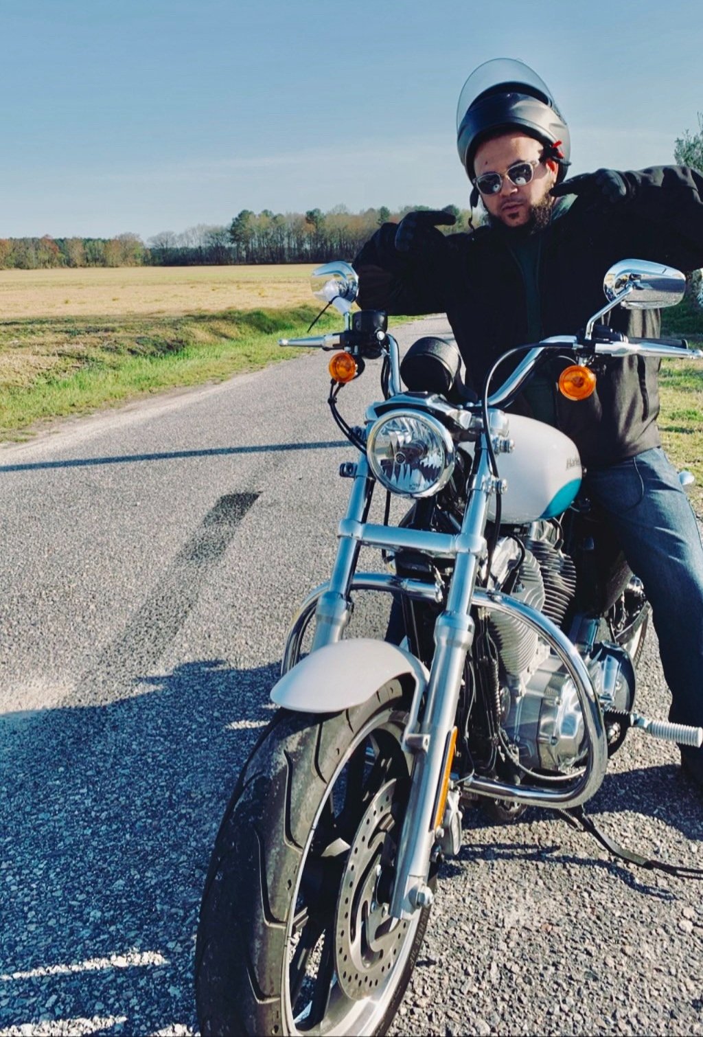  My friend Gabriel. Instagram:  disciplescuts  